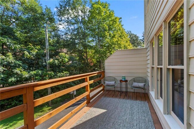 Building Photo - 28 Huntington Pl Dr