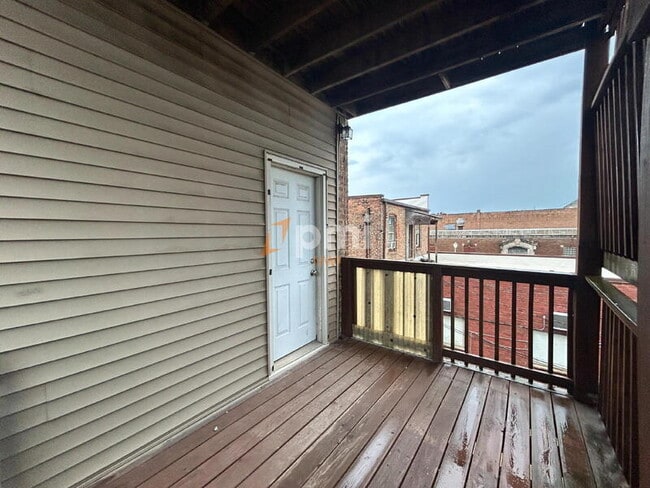 Building Photo - 1308 119th St