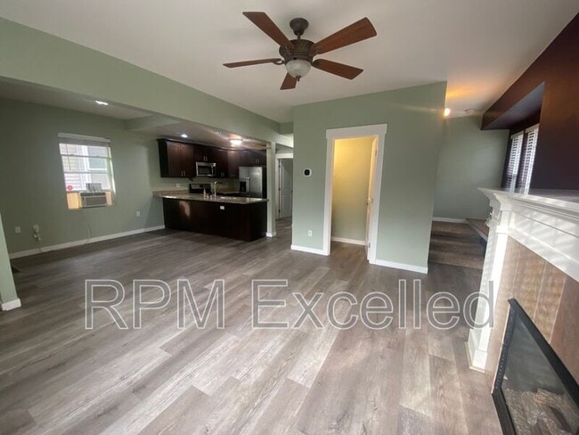 Building Photo - 3714 E I St