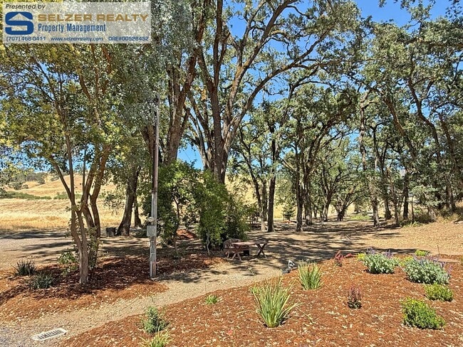Building Photo - 7299 US-101