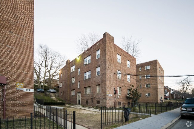 Primary Photo - Division Flats