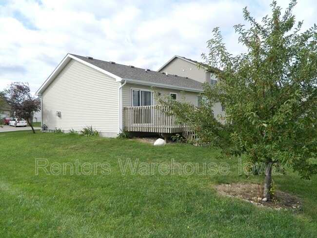 Building Photo - 809 SE 12th St