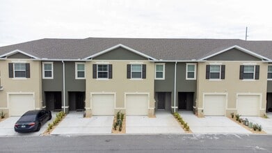Building Photo - Nice 3/2.5 Townhouse with 1-Car Garage in Atria at Ridgewood Lakes FOR RENT !!!!