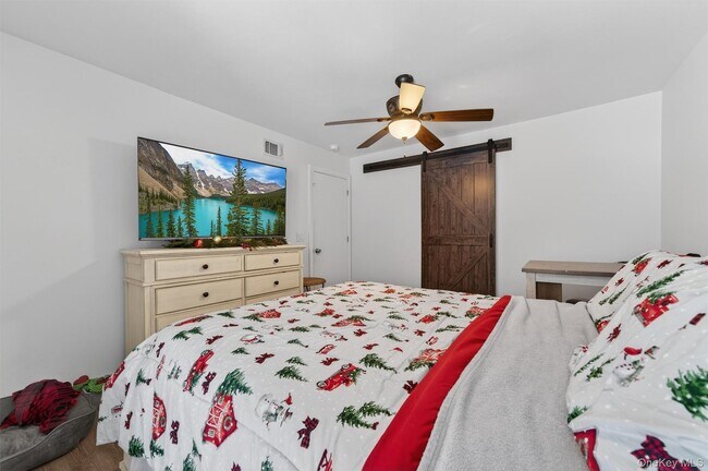 Building Photo - 74 Homestead Village Dr