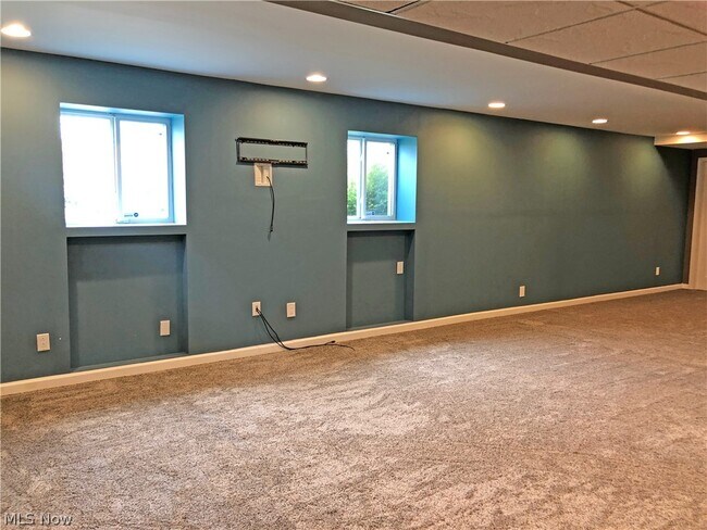 Building Photo - 3696 Kenway Blvd