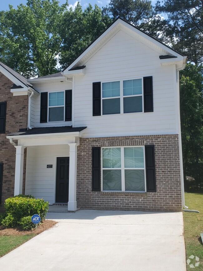 Building Photo - 4277 Arcadia Dr