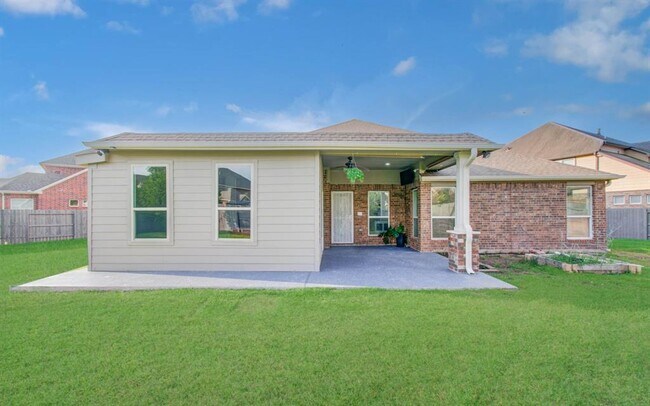 Building Photo - 4639 Regal Shadow Ln