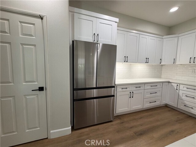 Building Photo - 18 Mineral King