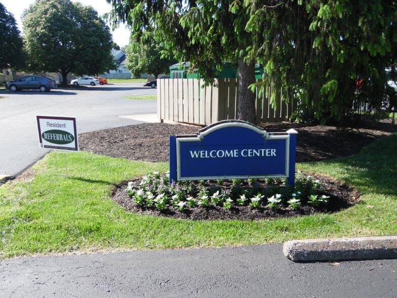 Millburn Court 8324 Millwheel Dr Centerville OH 45458 Apartment Finder Millburn Court 8324 Millwheel Dr Centerville OH 45458 Apartment Finder