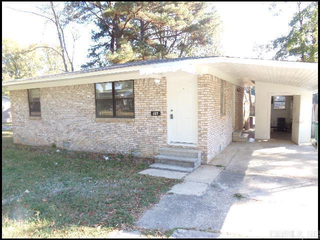 Building Photo - 107 S Holly St