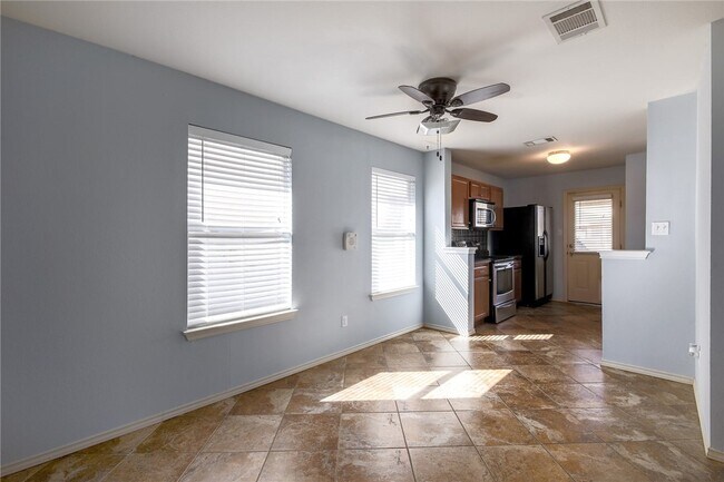 Building Photo - 12808 Chime Dr