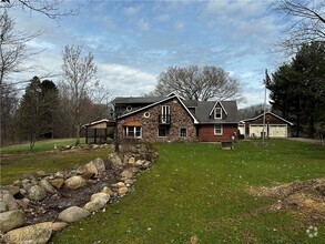Building Photo - 2071 Dewey Rd