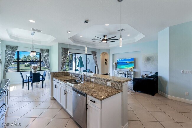 Building Photo - 1685 Serrano Cir