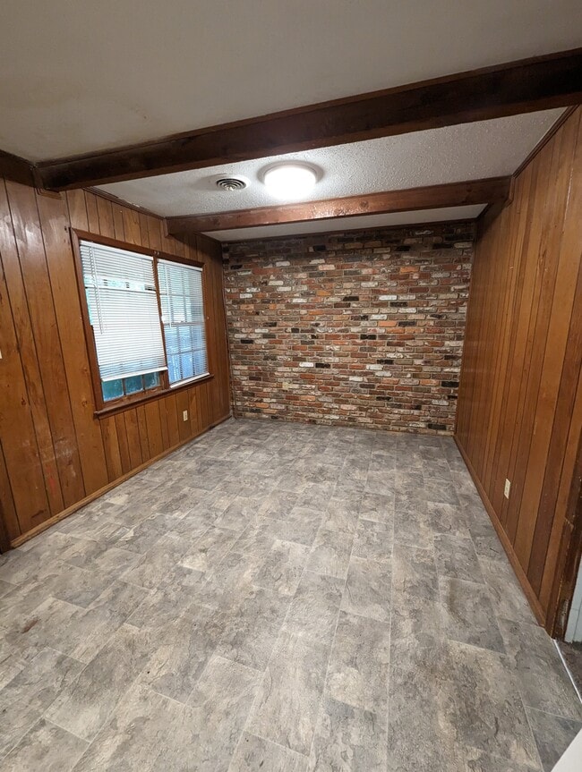 Building Photo - 3248 Harrison Rd