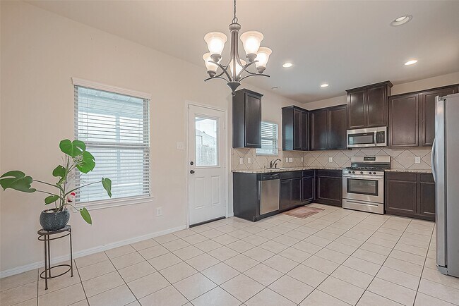 Building Photo - 13206 Versace Dr