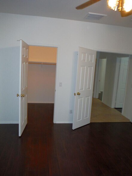 Building Photo - 44218 Amethyst St