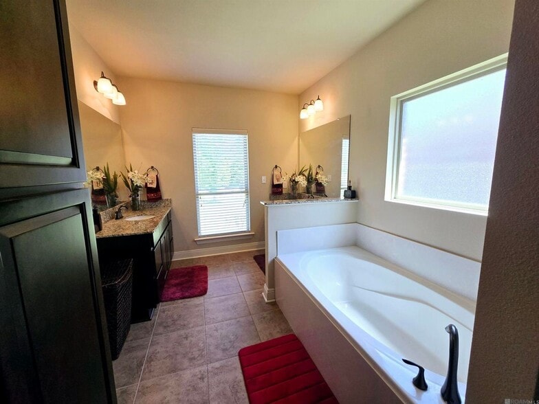 Building Photo - 18258 River Landing Dr