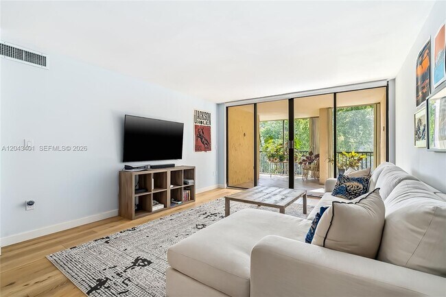 Building Photo - 2808 N 46th Ave