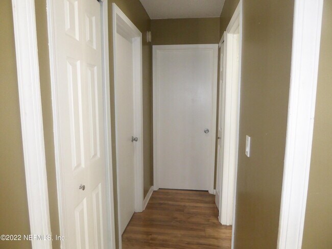 Building Photo - 14317 Coral Reef Dr S