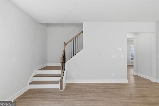 Building Photo - 2044 Garvin Rd