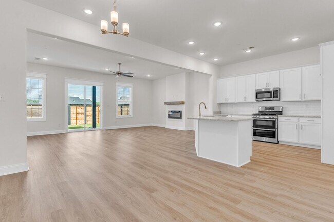 Building Photo - ChateletDrive4839