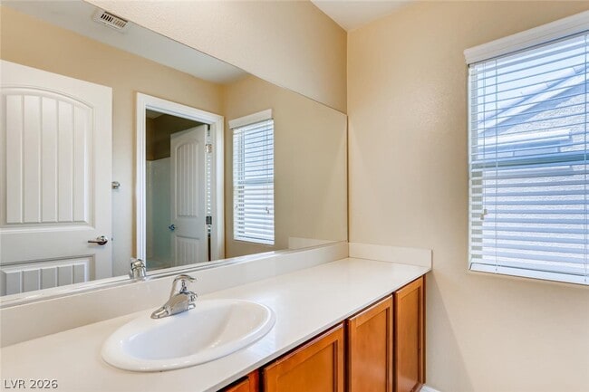 Building Photo - 6828 Majestic Palm Dr