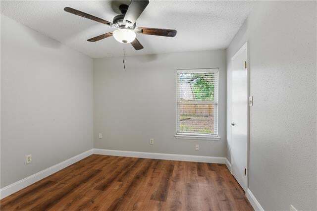 Building Photo - 433 Grafton Dr