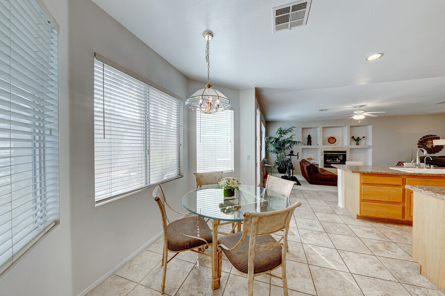 Dining Nook - 8917 Canyon Springs Dr