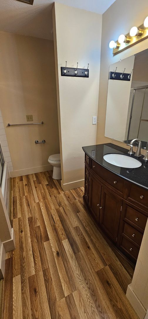 Building Photo - Clear Acre Condominiums