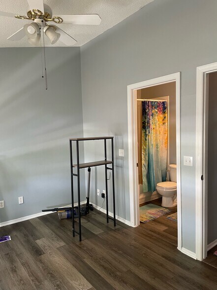 Building Photo - 4676 Sabal Key Dr