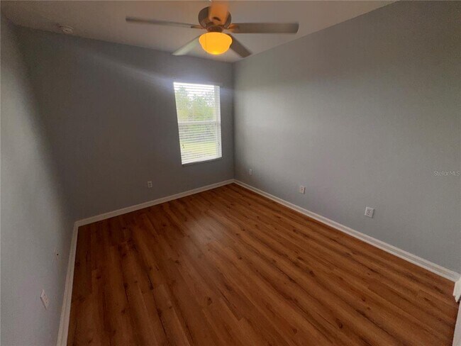 Building Photo - 16416 Cedar Crest Dr