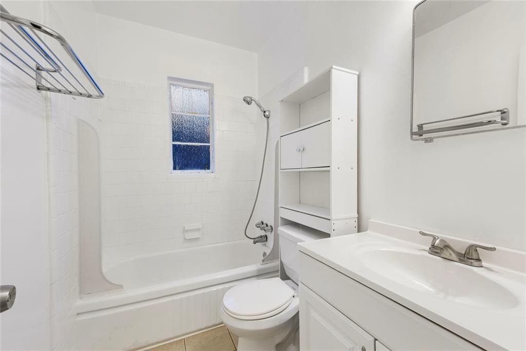 Building Photo - 121 Fairview St