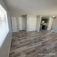 Building Photo - 5537 Bonita Village Rd