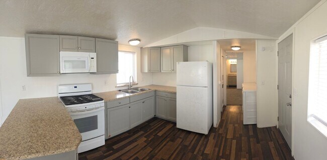 Building Photo - Hath-310