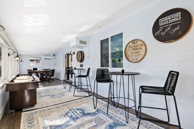 Building Photo - 8259 E Mulberry Ln