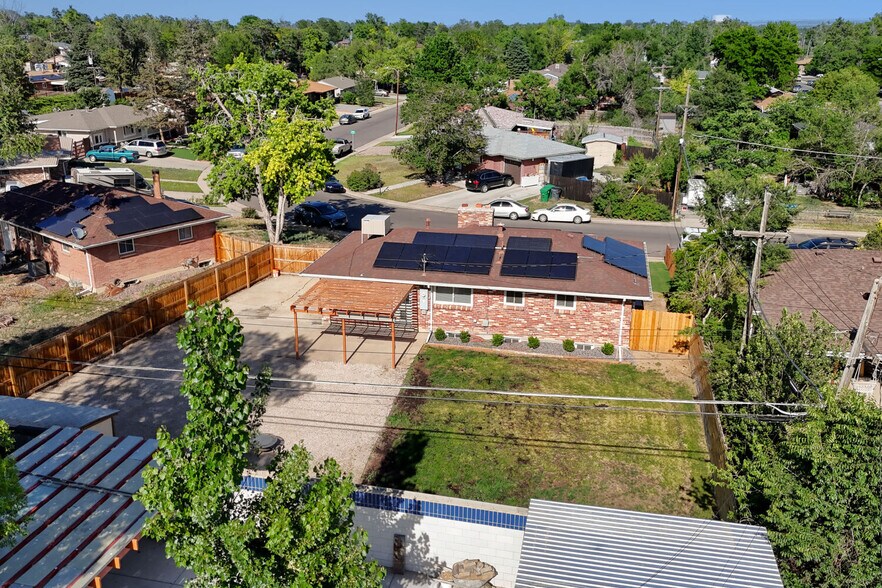Neighborhood Aerial View - 8063 Wyandot St