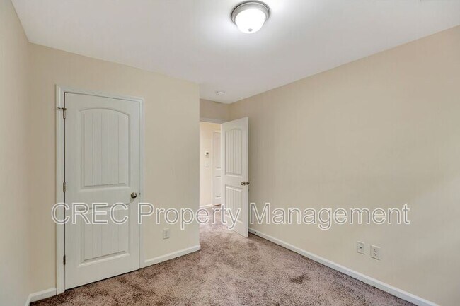 Building Photo - 140 Buchanan Cir
