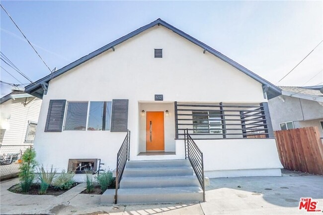 Building Photo - 632 S Evergreen Ave