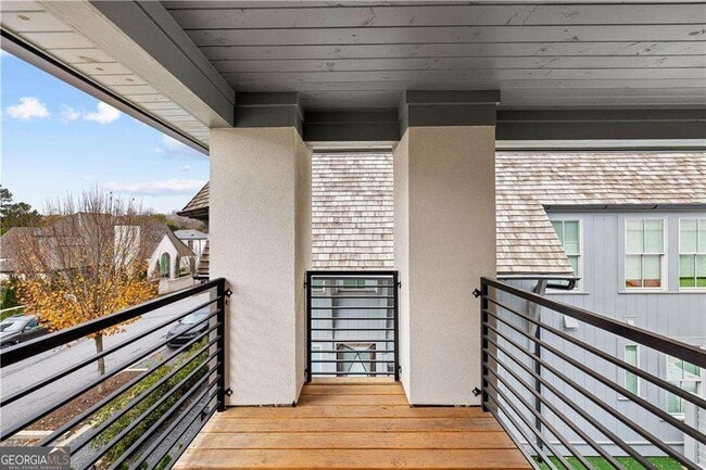 Building Photo - 255 High St