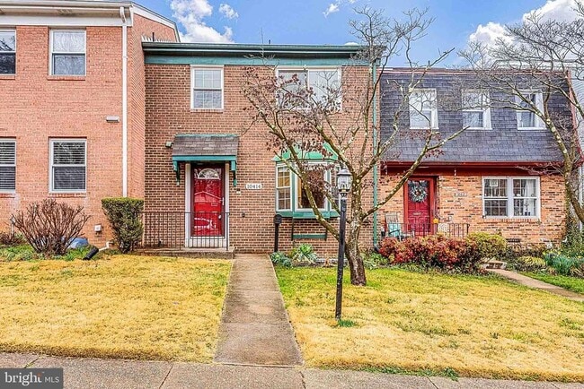 Primary Photo - 10414 Armstrong St