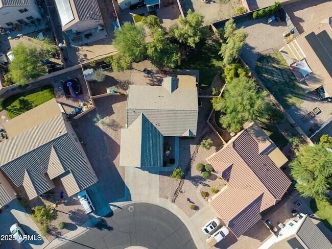 Building Photo - 1422 S 230th Ave