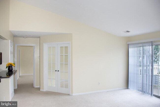 Building Photo - 202 Salem Ct