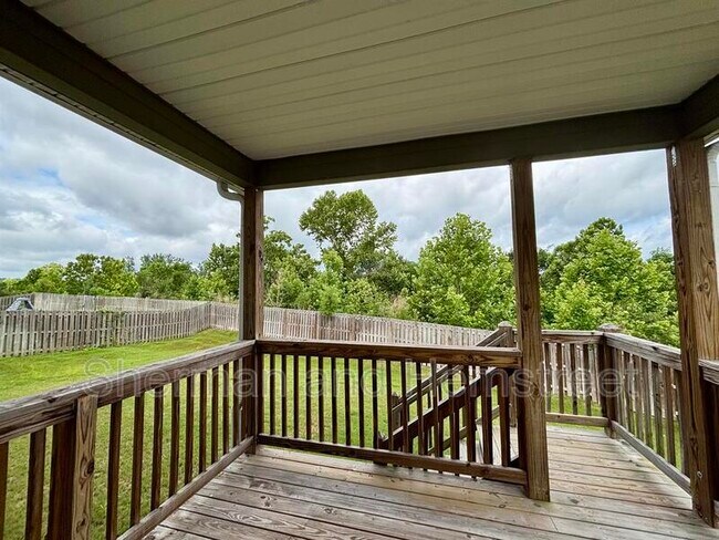 Building Photo - 240 Callahan Dr