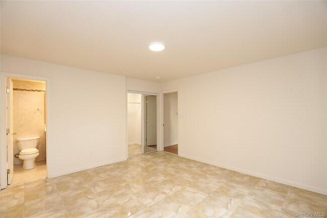 Building Photo - 30 Lamb Ave