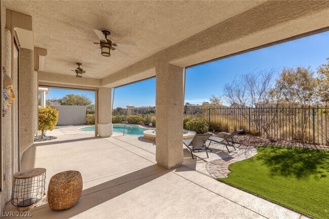 Building Photo - 9421 Queen Charlotte Dr