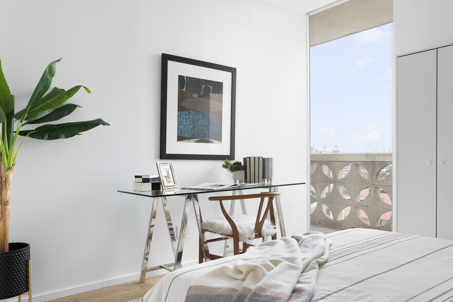 Guest bedroom or office - 1801 Lavaca St