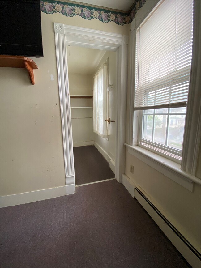 Building Photo - 147 Murray St