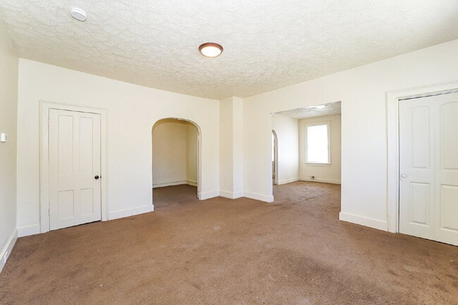 Building Photo - 3460 Erin Ave
