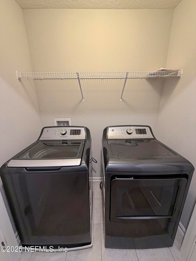 Building Photo - 13295 Didymus Dr