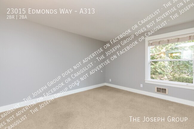 Building Photo - 23015 Edmonds Way